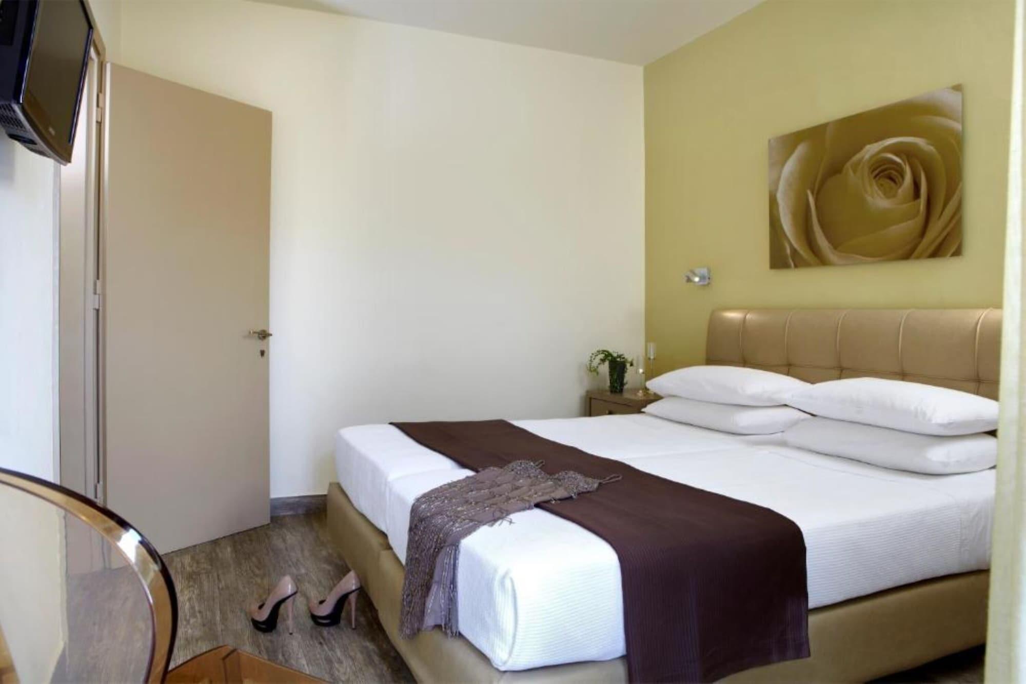 Mouikis Hotel Kefalonia Argostolion Dış mekan fotoğraf